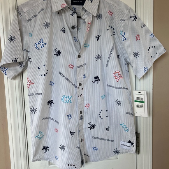 Calvin Klein boys button up - Picture 3 of 4